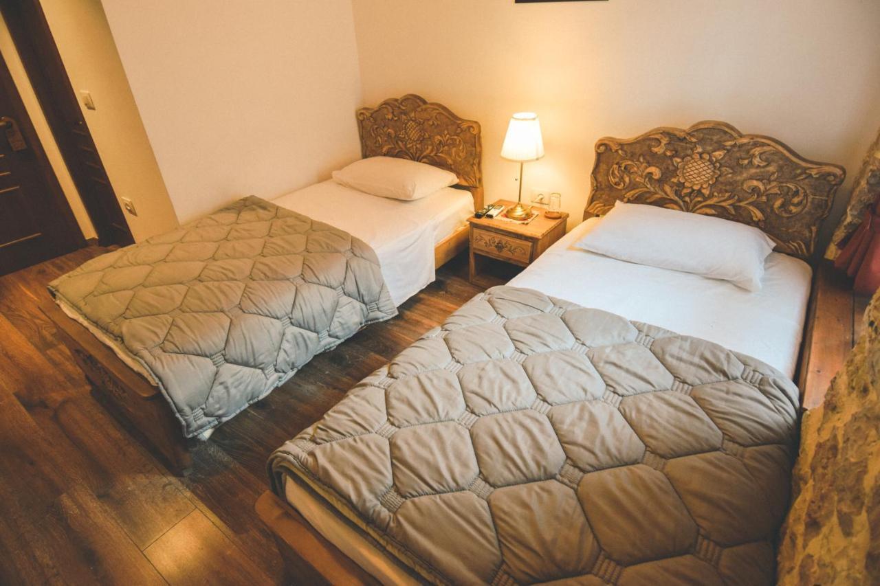 4 Rooms Gjirokastra Экстерьер фото
