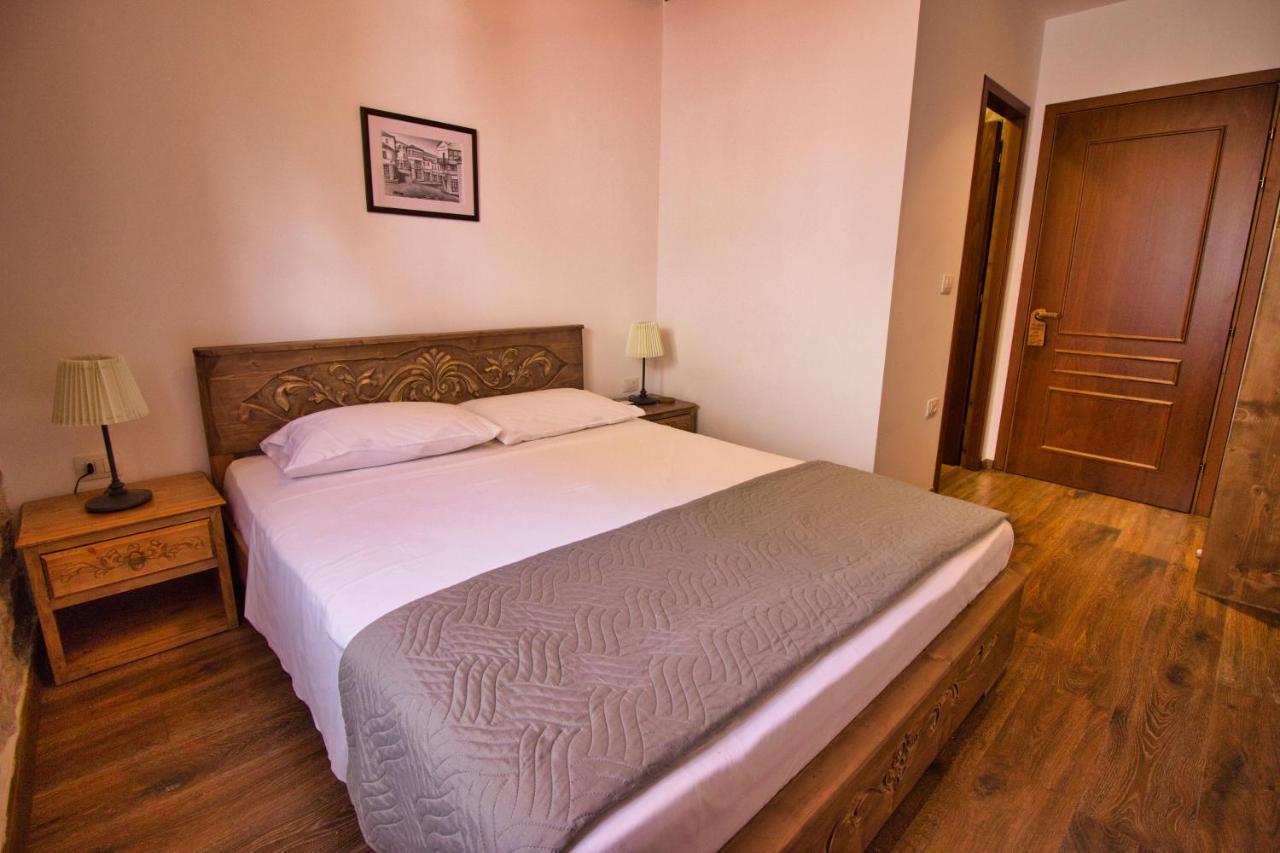 4 Rooms Gjirokastra Экстерьер фото