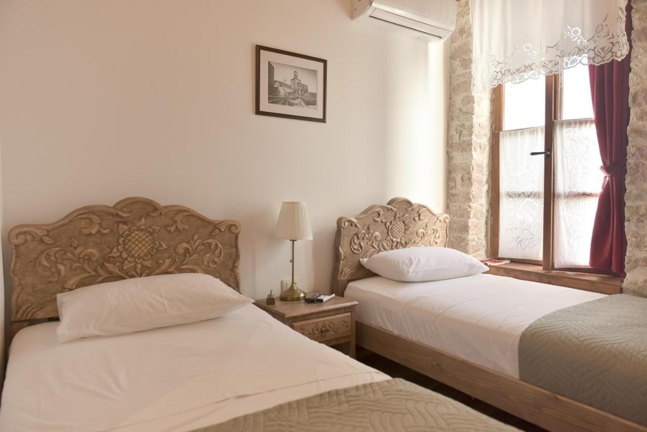 4 Rooms Gjirokastra Экстерьер фото