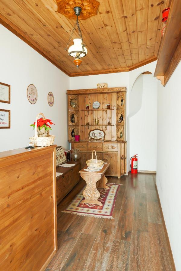 4 Rooms Gjirokastra Экстерьер фото