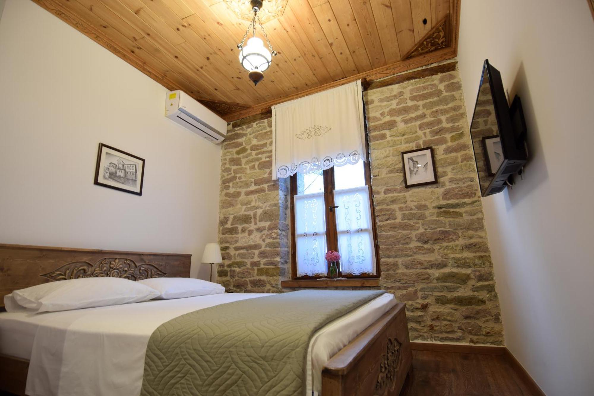 4 Rooms Gjirokastra Экстерьер фото